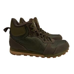 Nike MD Runner 2 Mid Premium Olive Green Women’s Sneakers Size 7 Retro Casual